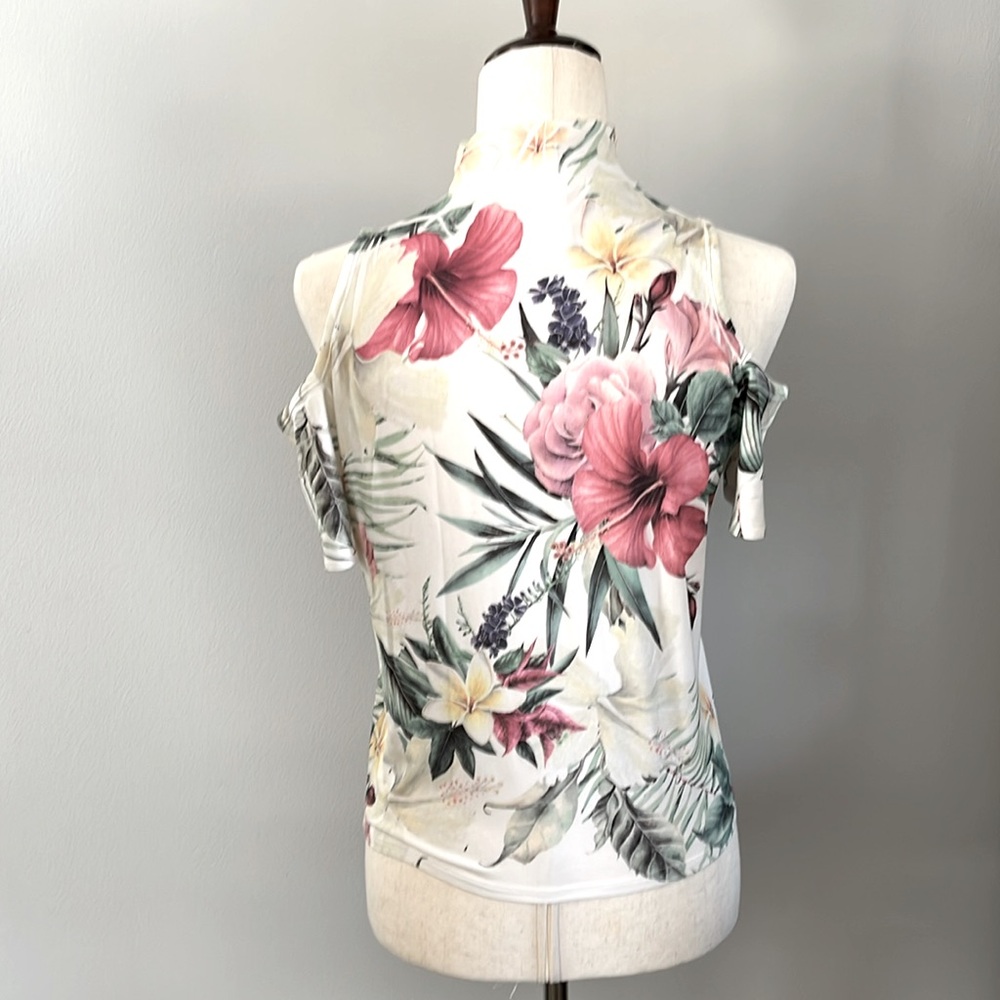 Gaze Floral Top Medium - Picture 2 of 7